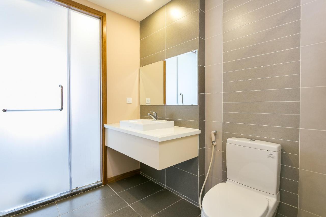 Oyo 138 Aparthotel 18 Thành Pho Ho Chí Minh Esterno foto