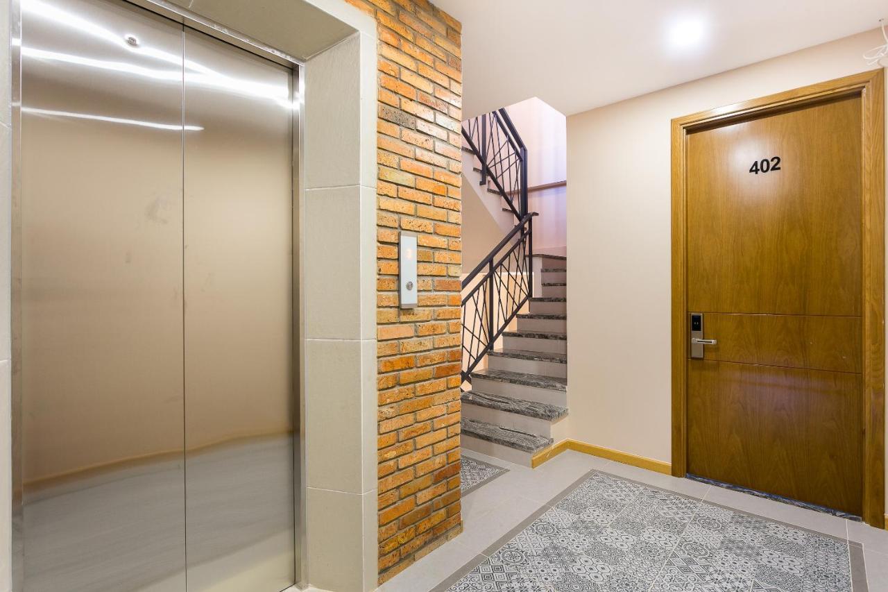 Oyo 138 Aparthotel 18 Thành Pho Ho Chí Minh Esterno foto