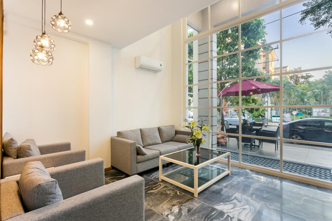 Oyo 138 Aparthotel 18 Thành Pho Ho Chí Minh Esterno foto